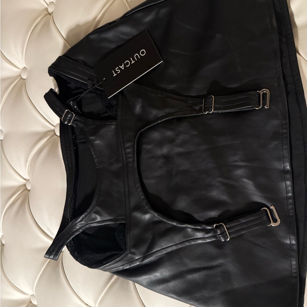 NWT Outcast Sydney Mini Skirt Small - Picture 3 of 4